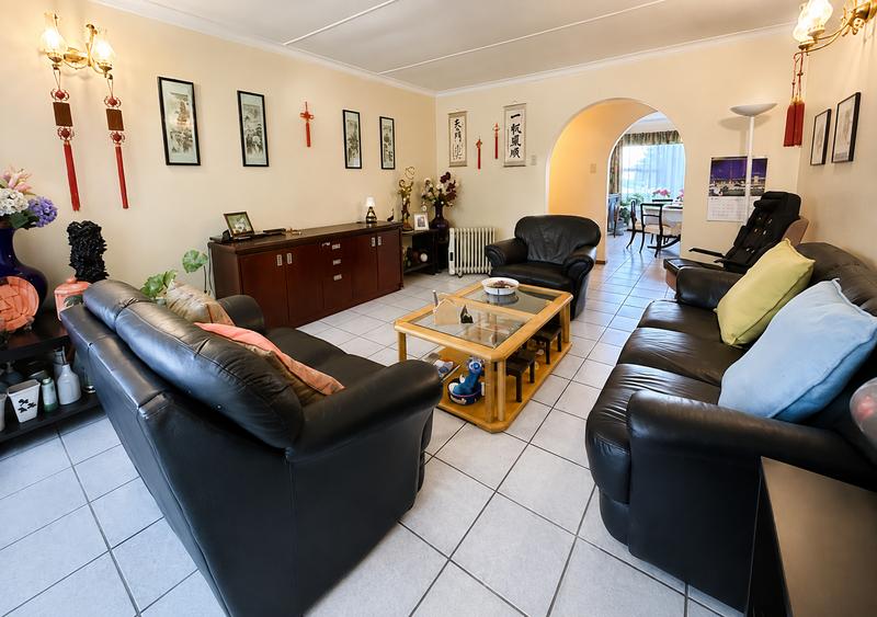 5 Bedroom Property for Sale in Helicon Heights Free State